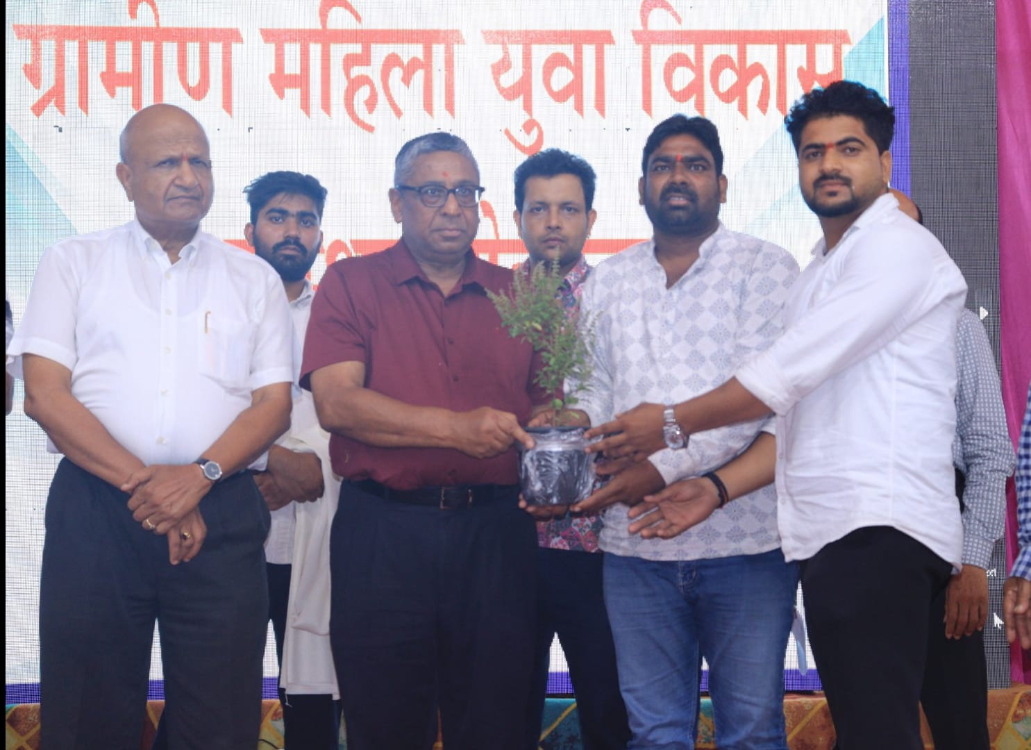 सम्मान एवं पुरस्कार - फोटो 10